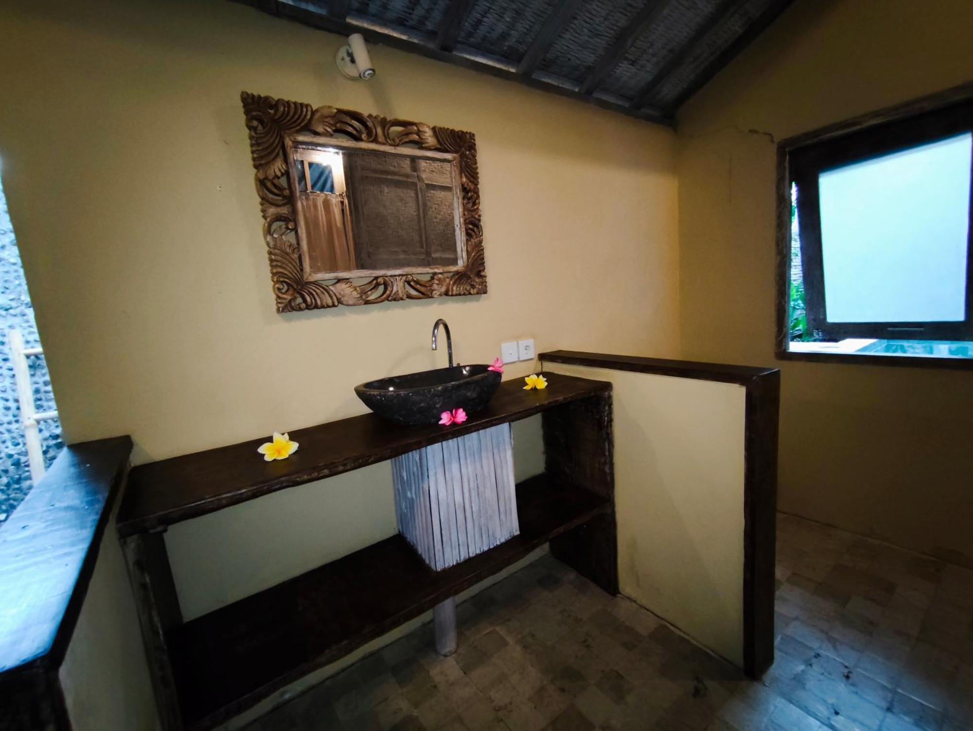 Villa Ibu Gili Trawangan Exterior photo