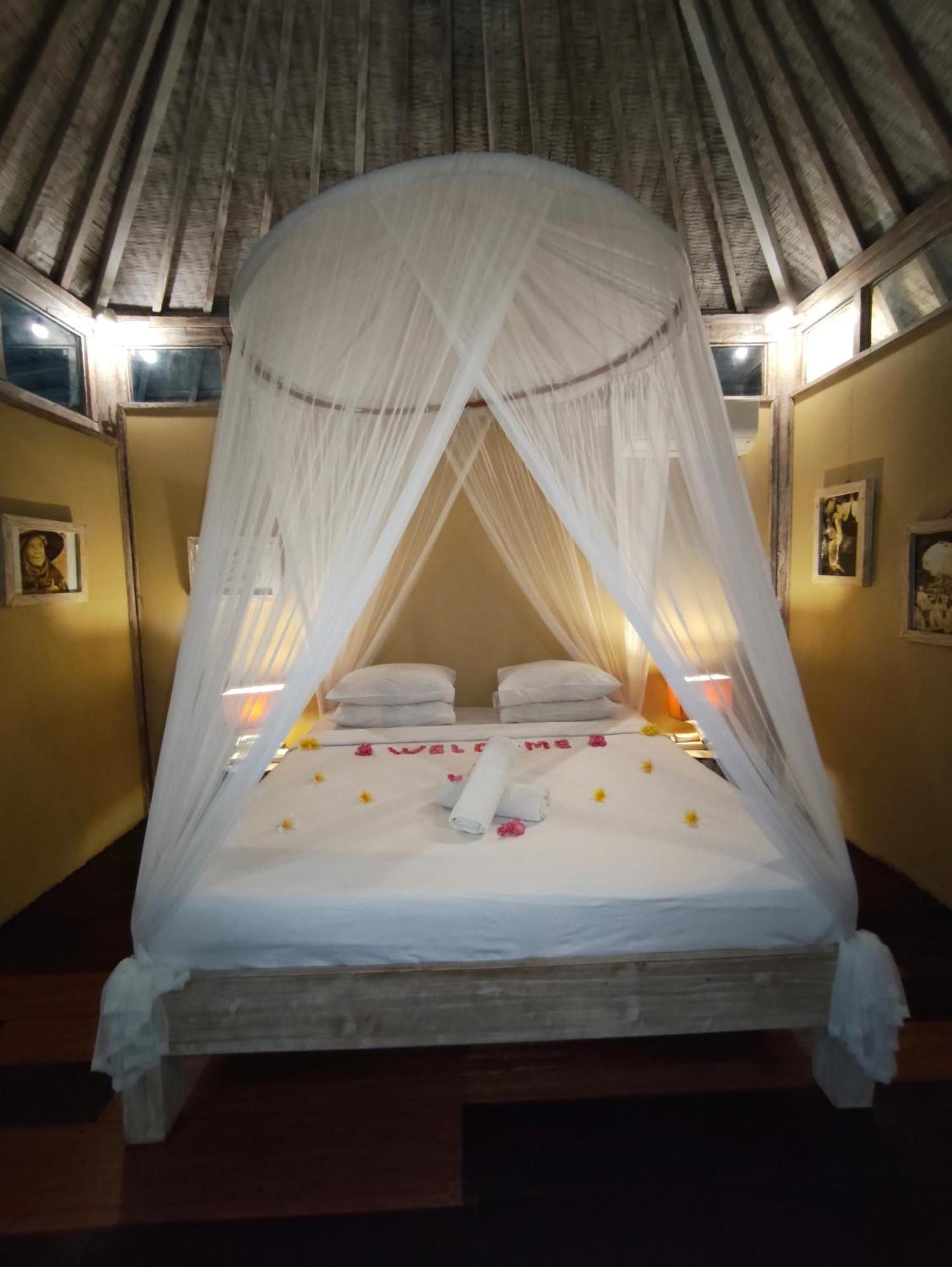 Villa Ibu Gili Trawangan Exterior photo